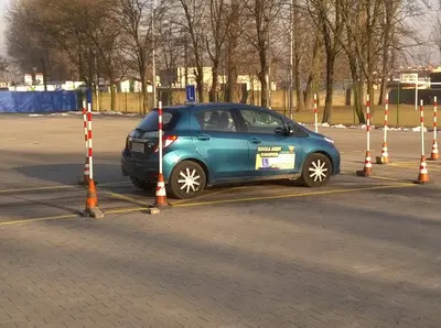 " CHAMPION " -- SZKOŁA JAZDY INOWROCŁAW